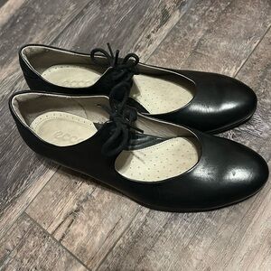 (40) Women’s Ecco Black Dress Shoes